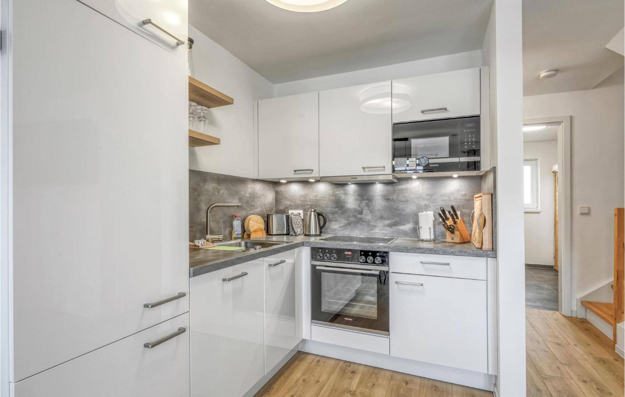 Amazing Home In Tossens With Wifi 外观 照片